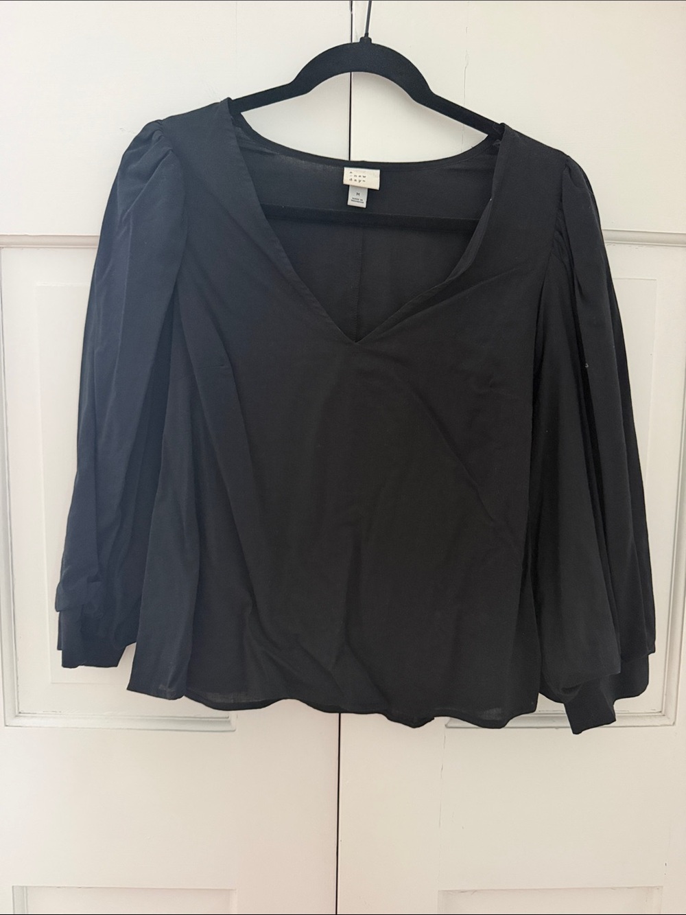 Black V-Neck Puff-Sleeve Women's Top